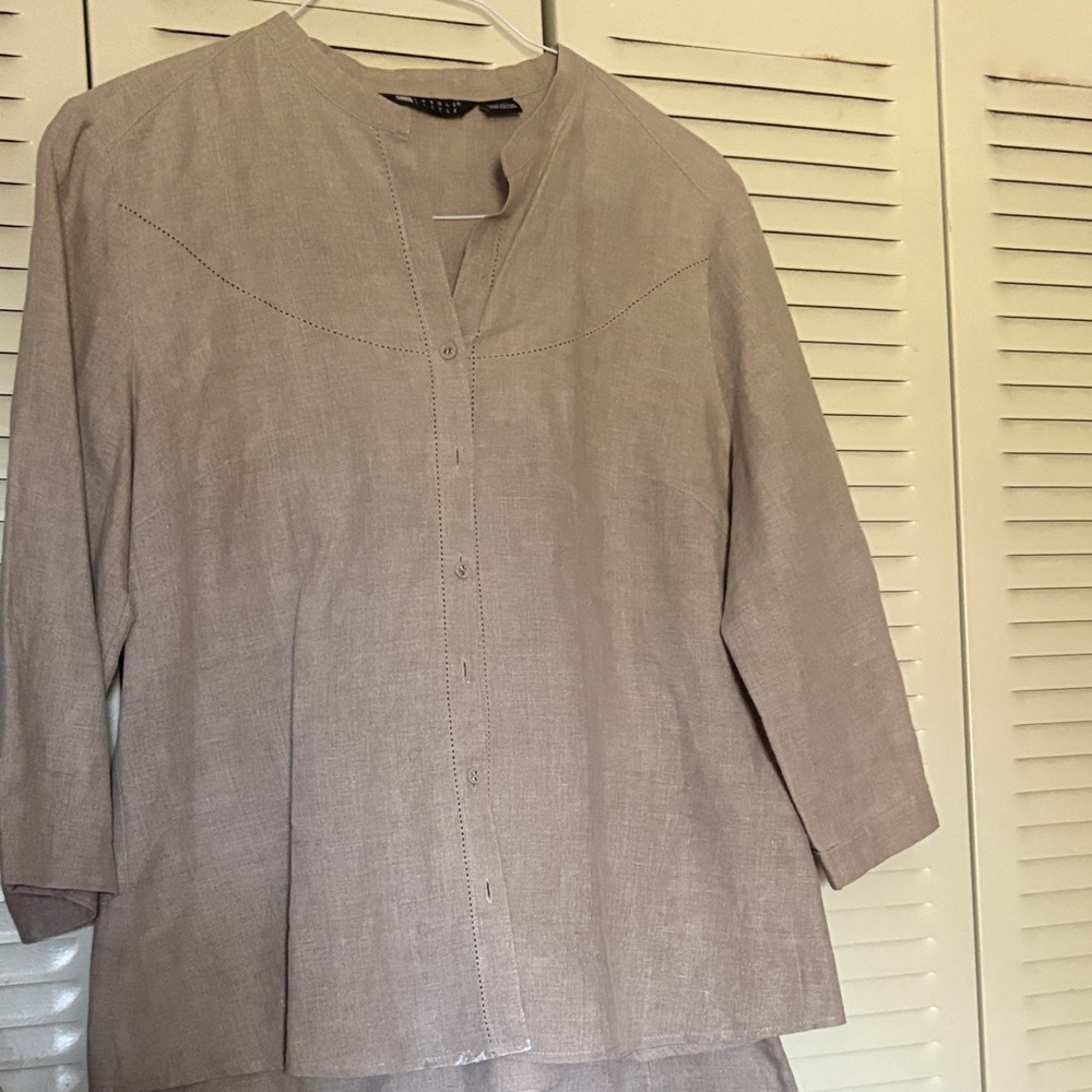 Carole Little Beige Midi Skirt set, two pieces as show in the photo